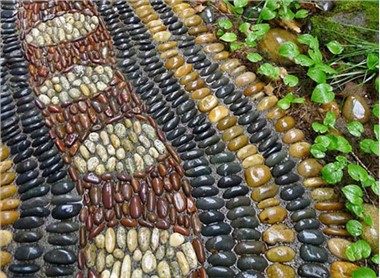 Декоративни баштенски камени шљунак