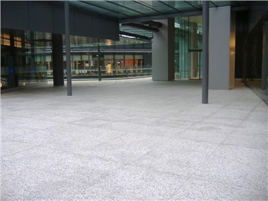 Камене подне плочице на отвореном